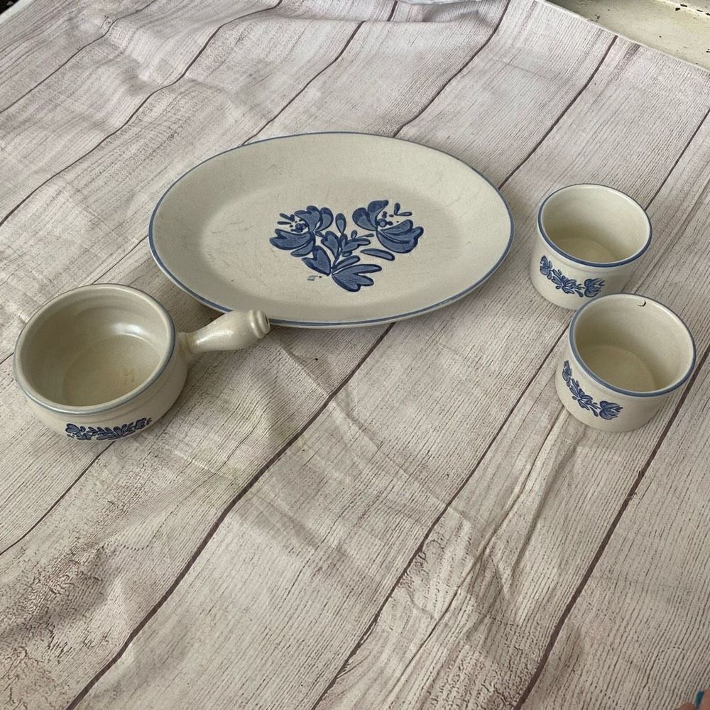 Vintage serve wear platter 2 dipping bowls and onion soup bowl